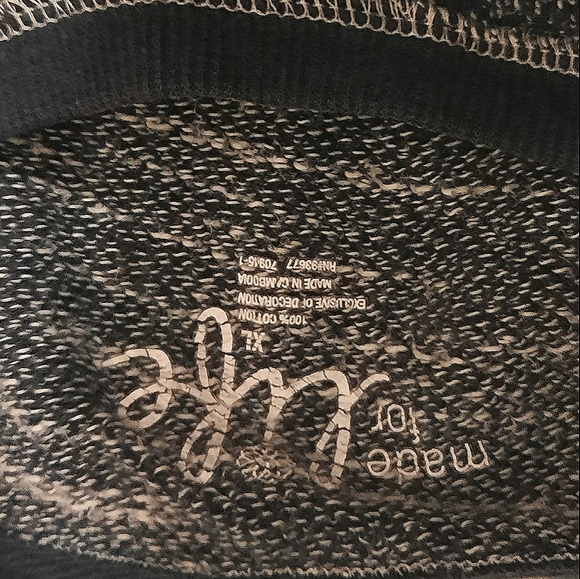 Sweater - Picture 3 of 3